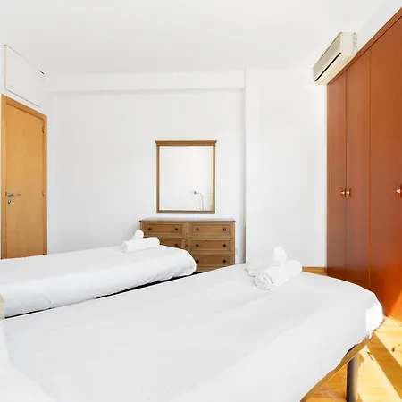 Stylish 4br View Near Sagrada Familia Apartamento