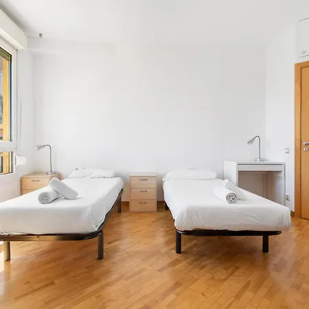 Stylish 4br View Near Sagrada Familia *